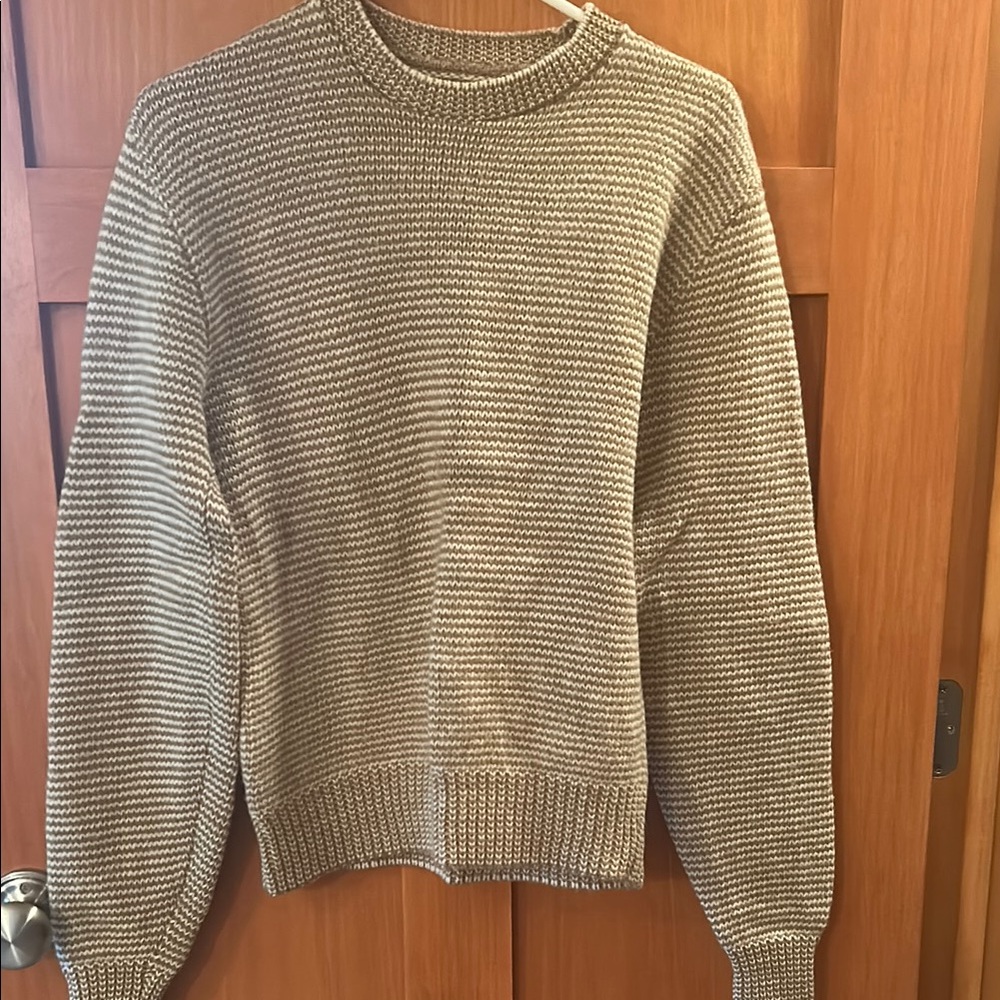 Brown Crew Neck Sweater with Ribbed Texture